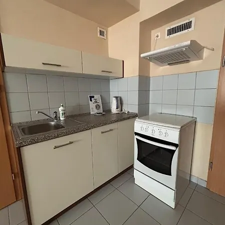 Ξενοδοχείο με διαμερίσματα Dom Akademicki Przy Ulicy Nieszawskiej Πόζναν