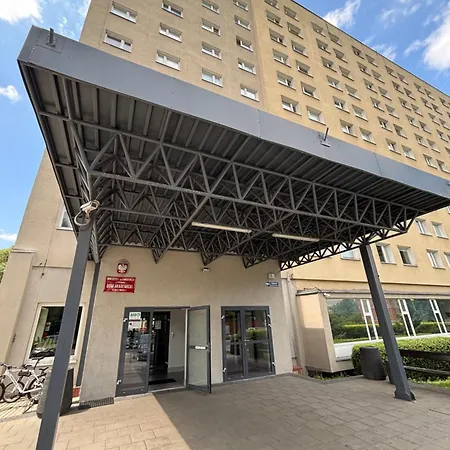 Dom Akademicki Przy Ulicy Nieszawskiej