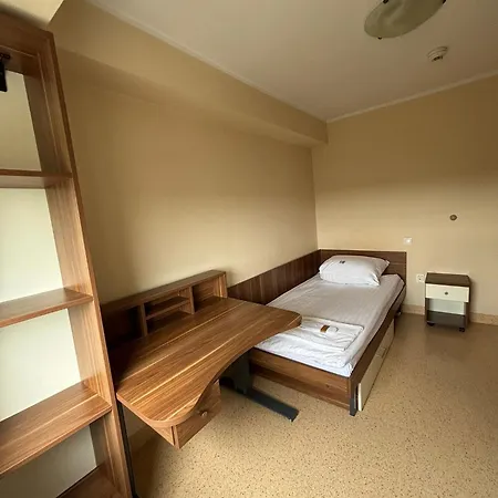 Apartahotel Dom Akademicki Przy Ulicy Nieszawskiej