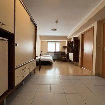 Dom Akademicki Przy Ulicy Nieszawskiej Appart hôtel Poznań