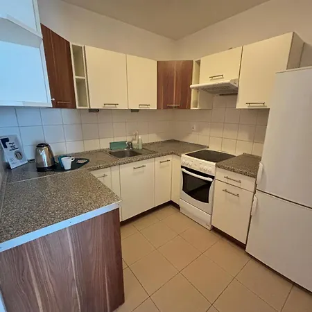Apartahotel Dom Akademicki Przy Ulicy Nieszawskiej
