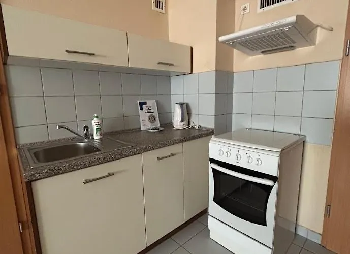 Hotel apartamentowy Dom Akademicki Przy Ulicy Nieszawskiej Poznań